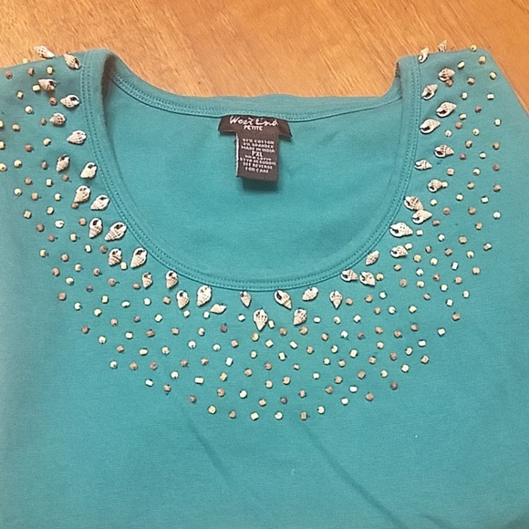 👕👸🐚 Seashell Scoop Neckline Top - Picture 8 of 8